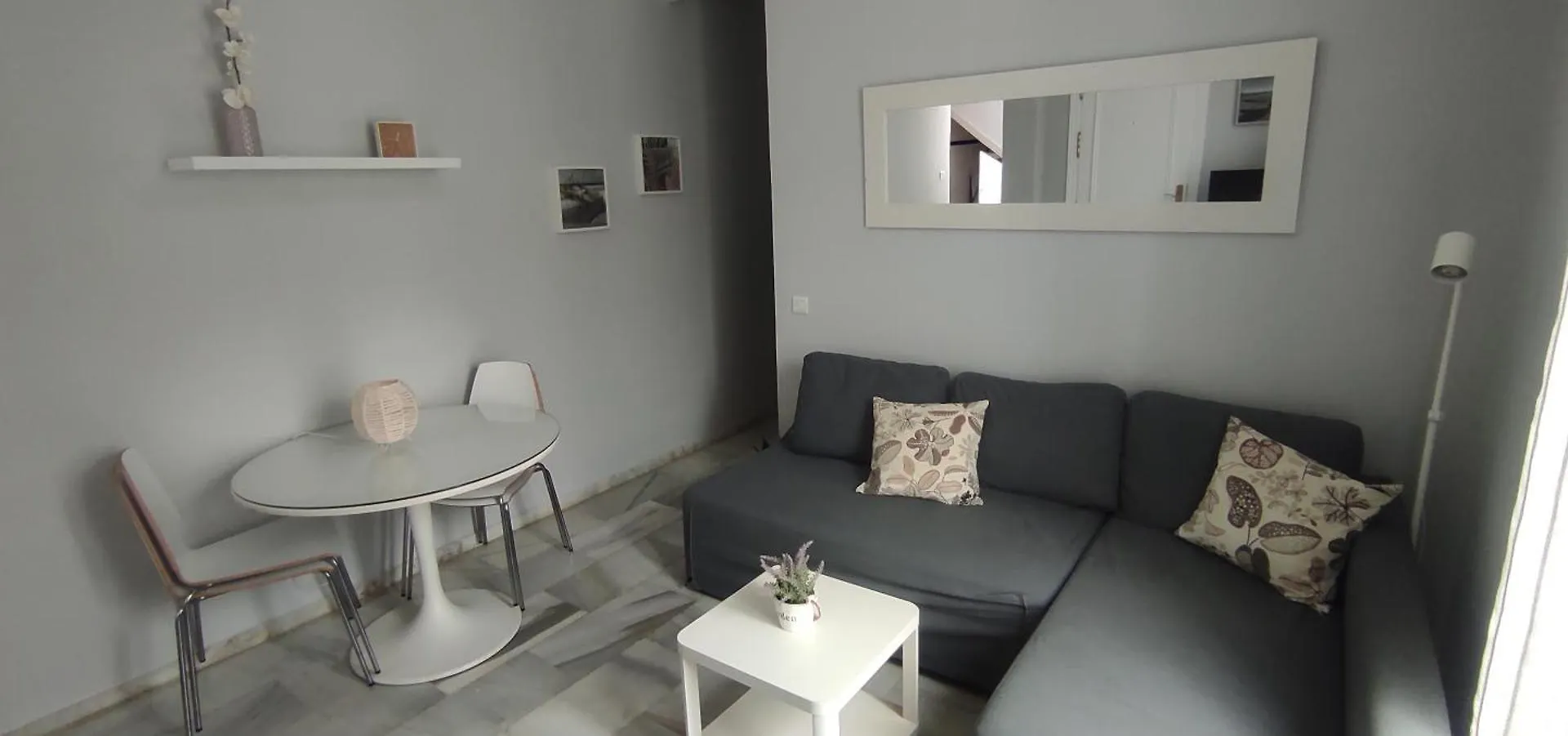 Lovely Apartment In Pedregalejo Malaga