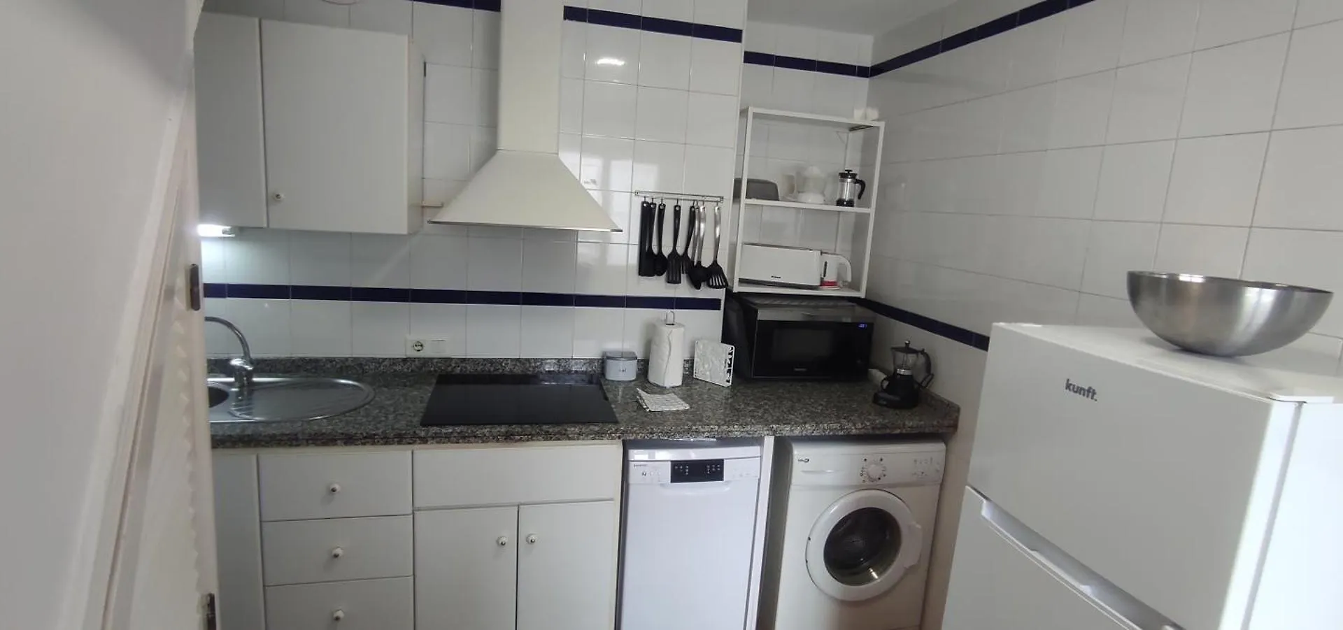 Lovely Apartment In Pedregalejo Malaga
